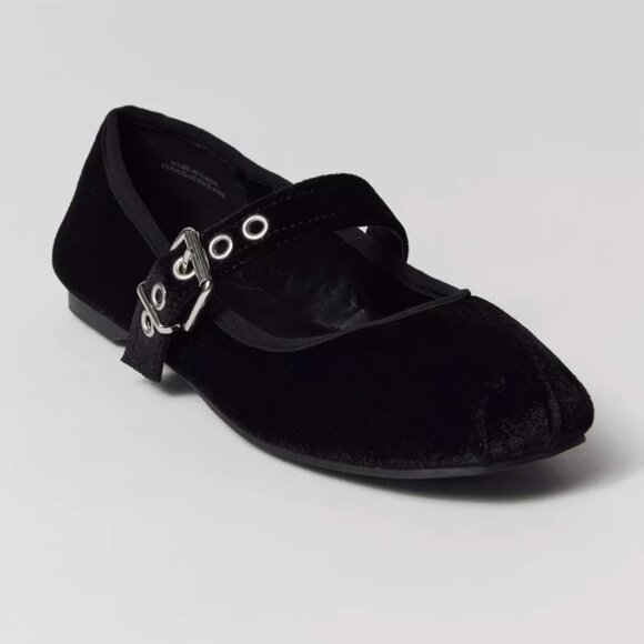 UO Sammy Grommet Strap Ballet Flat - Picture 4 of 11